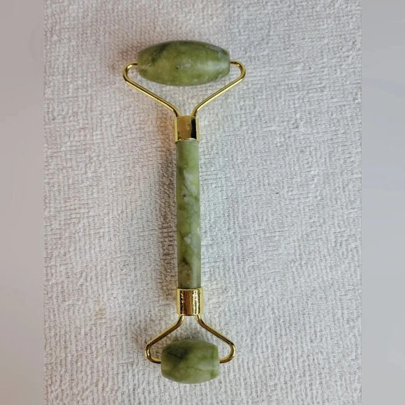 New in  box Lori Jade Face Massage Roller Beauty Face Treatment - Picture 6 of 10